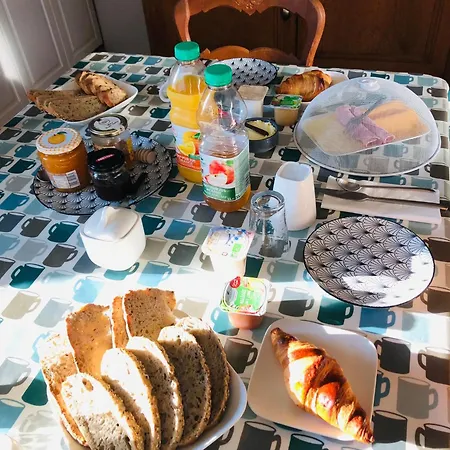 Le Logis Du Gast Taupe Bed & Breakfast *